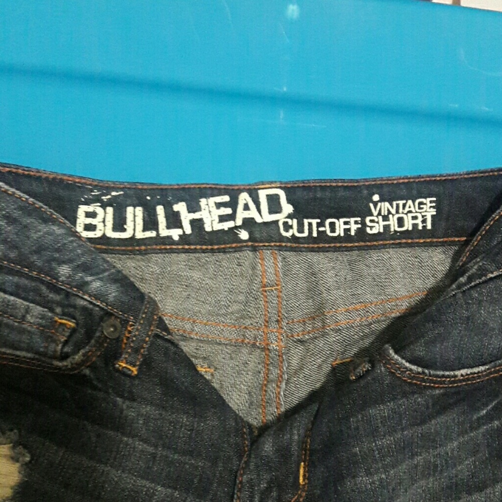 Used - Picture 3 of 3